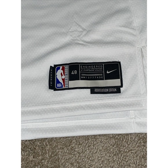 Nike Utah Jazz Donovan Mitchell #45 Jersey Association Edition DN2097-100 Size L - Picture 5 of 8